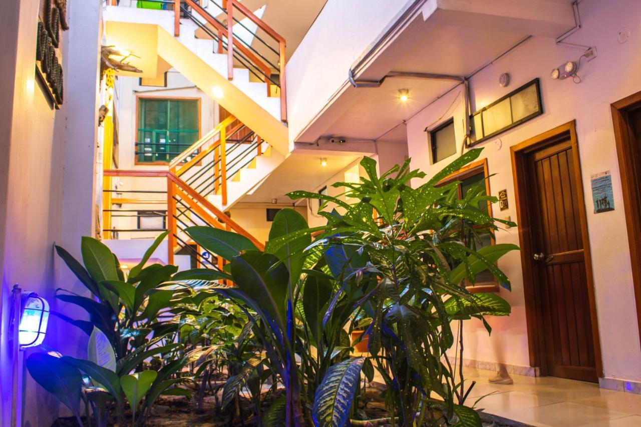 Hotel La Casona Икитос Экстерьер фото